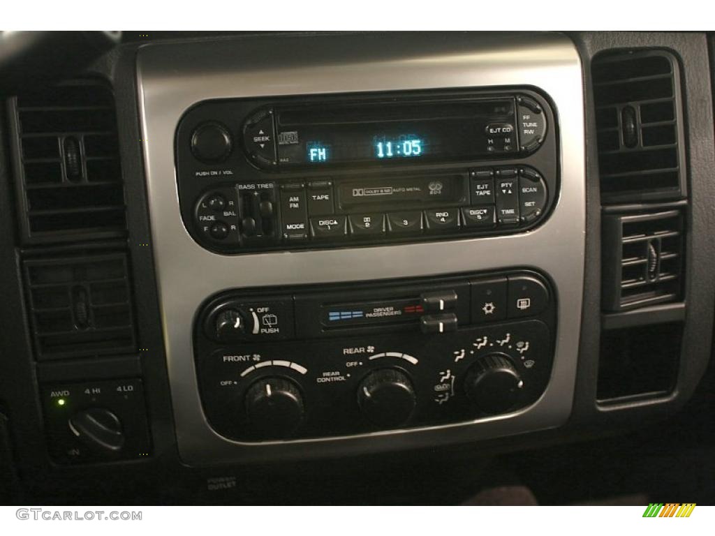 2003 Dodge Durango SLT 4x4 Controls Photo #41640415