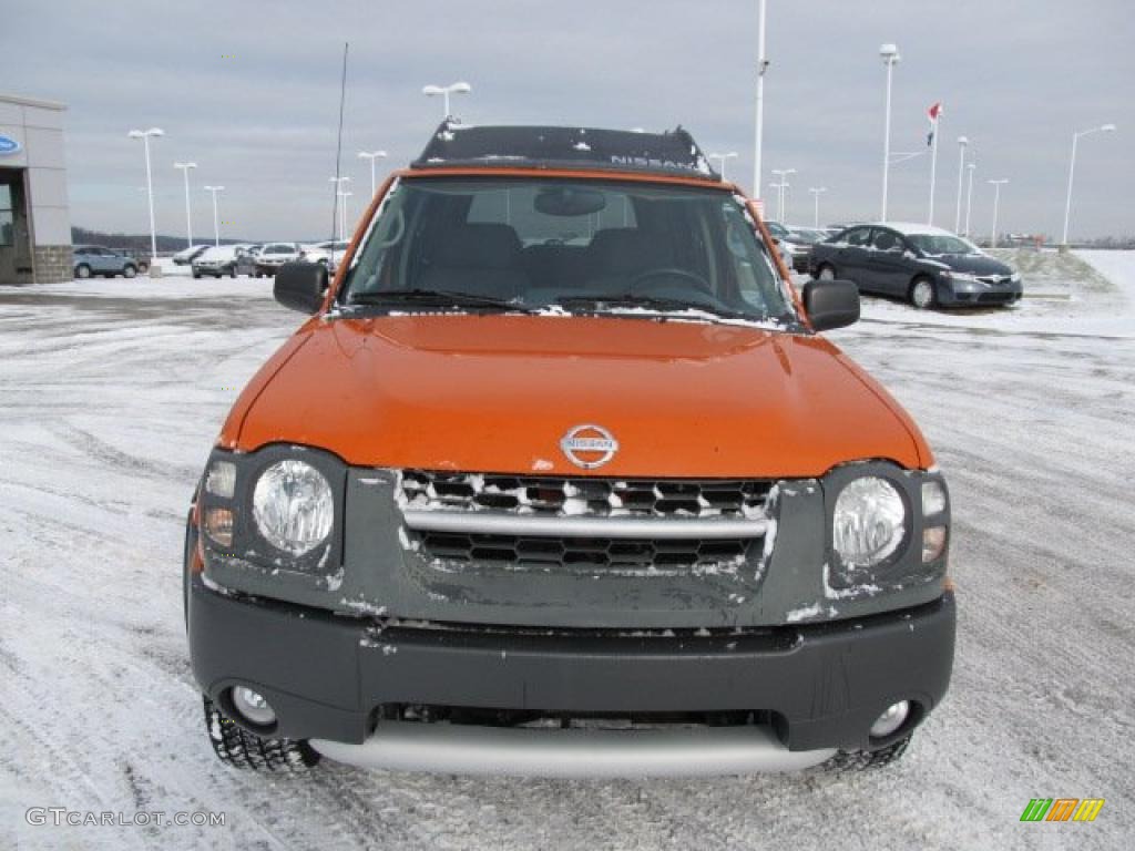 2003 Xterra XE V6 4x4 - Atomic Orange / Gray photo #10