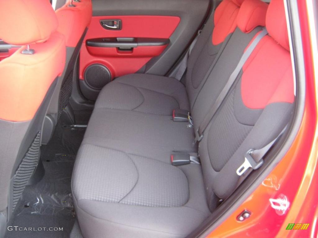 Red/Black Sport Cloth Interior 2011 Kia Soul Sport Photo #41641399