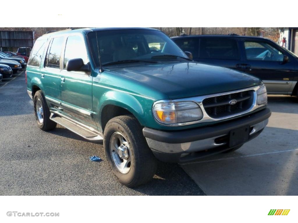 1998 Explorer XLT 4x4 - Pacific Green Metallic / Medium Graphite photo #2