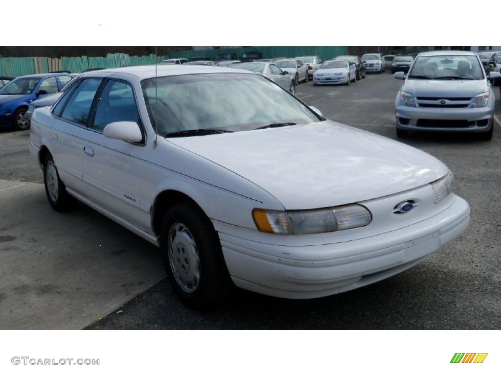 1995 Taurus GL Sedan - Performance White / Blue photo #2