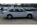 1995 Performance White Ford Taurus GL Sedan  photo #7