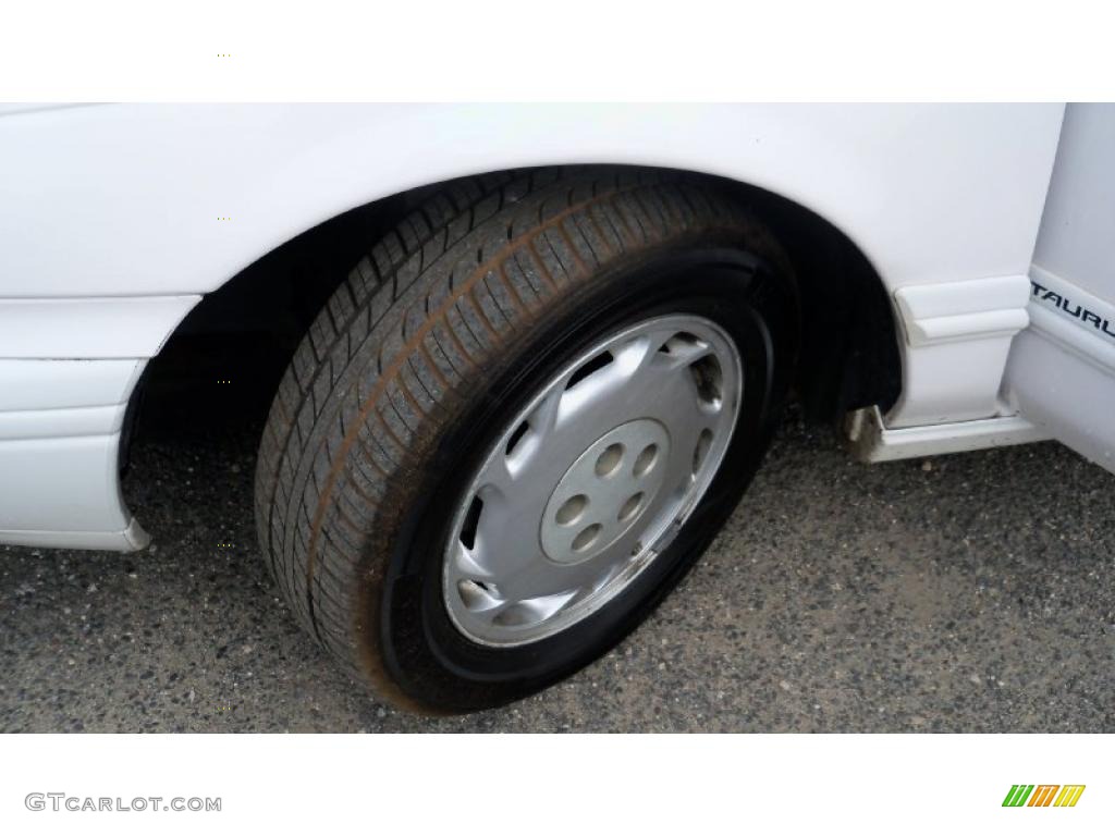 1995 Taurus GL Sedan - Performance White / Blue photo #11