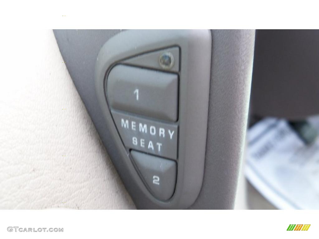 1999 Villager Estate - Deep Wedgewood Blue Metallic / Portland Grey photo #20