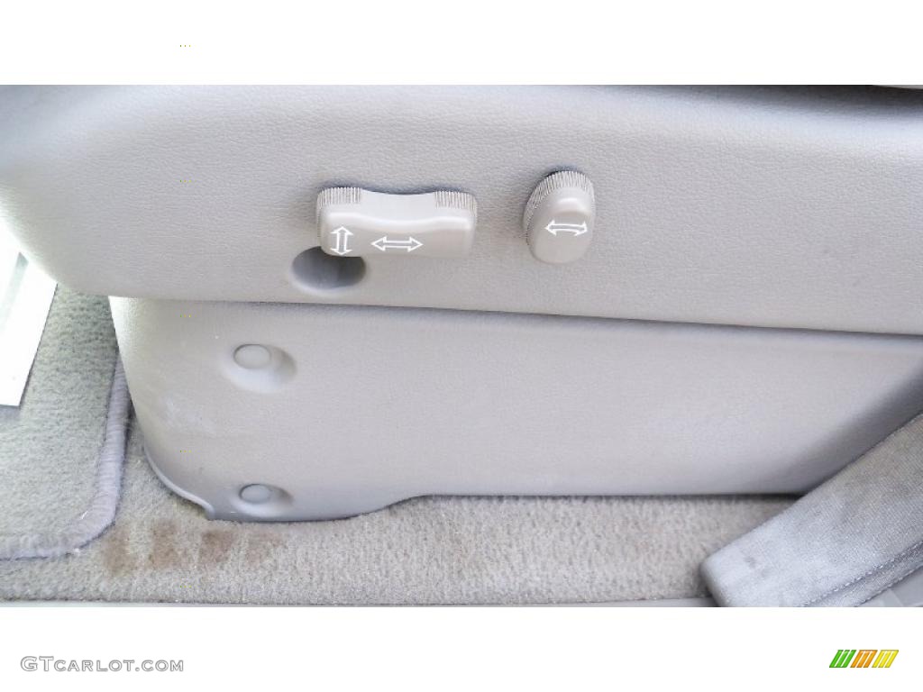 1999 Villager Estate - Deep Wedgewood Blue Metallic / Portland Grey photo #21