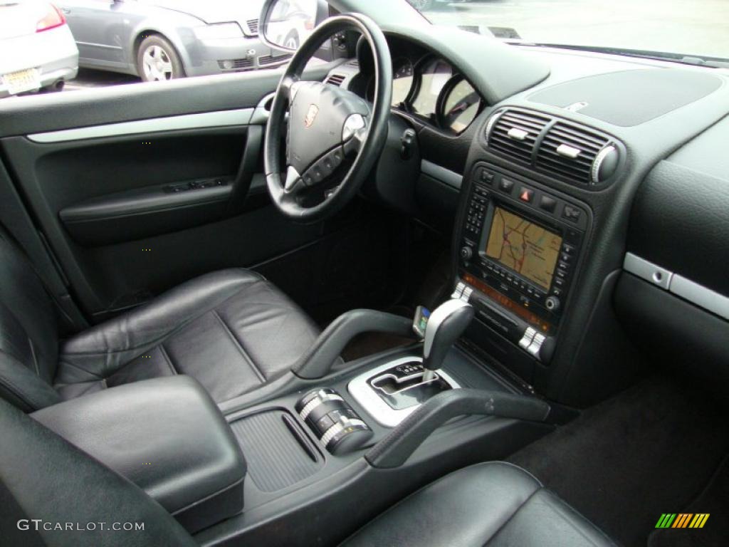 Black Interior 2004 Porsche Cayenne Tiptronic Photo #41645263
