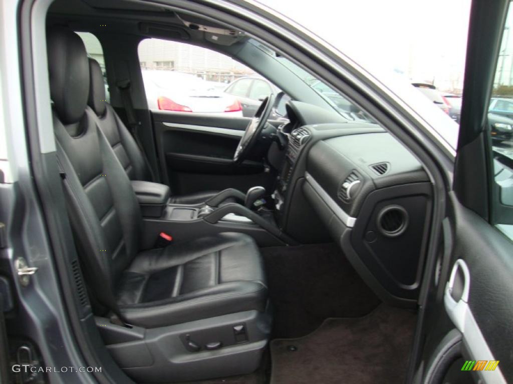 Black Interior 2004 Porsche Cayenne Tiptronic Photo #41645283
