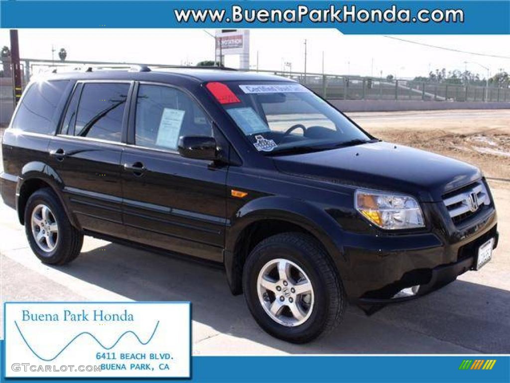 Formal Black Honda Pilot