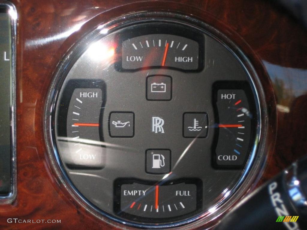 1999 Rolls-Royce Silver Seraph Standard Silver Seraph Model Gauges Photo #41653367