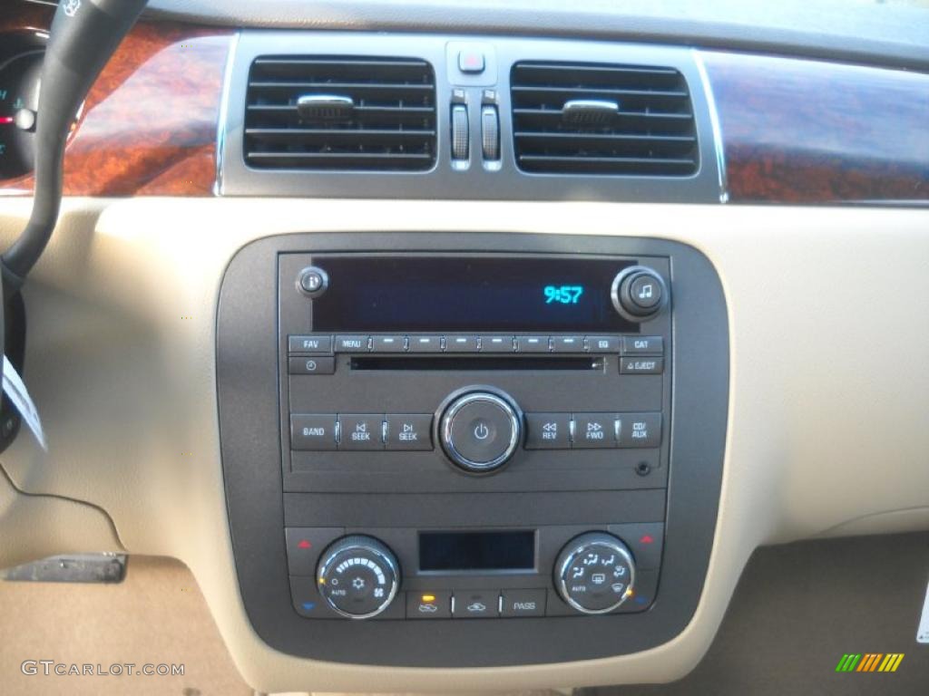 2011 Buick Lucerne CX Controls Photo #41653679