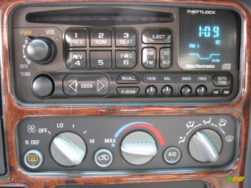 1996 GMC Yukon SLT 4x4 Controls Photo #41655143