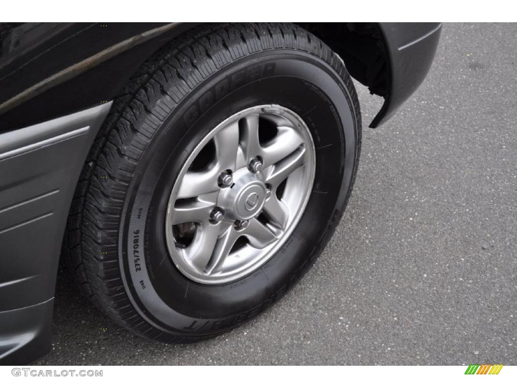 2001 Lexus LX 470 Wheel Photo #41655369