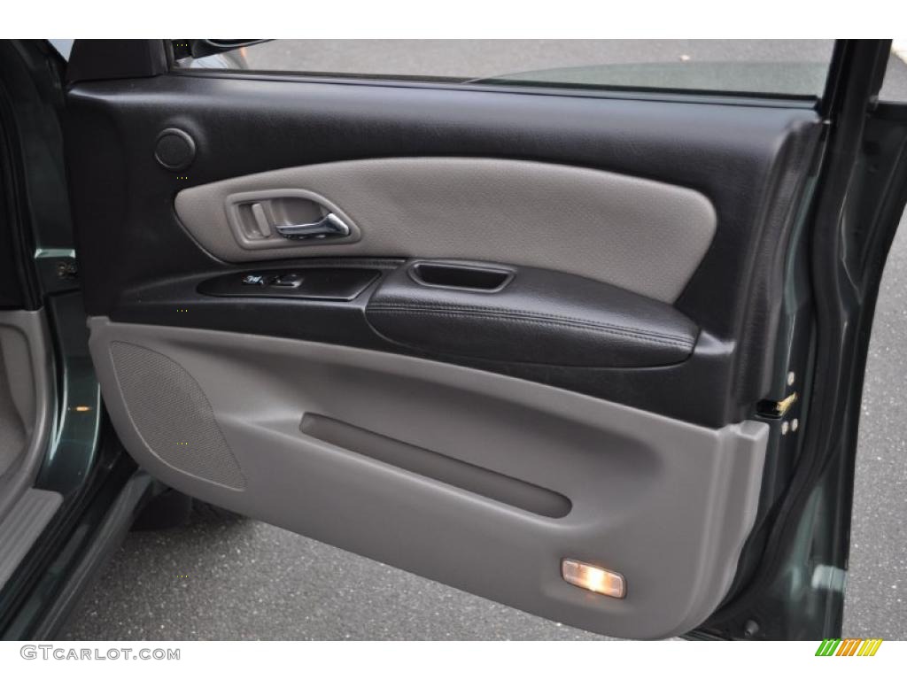 2004 Isuzu Axiom S 4x4 Gray Door Panel Photo #41655959