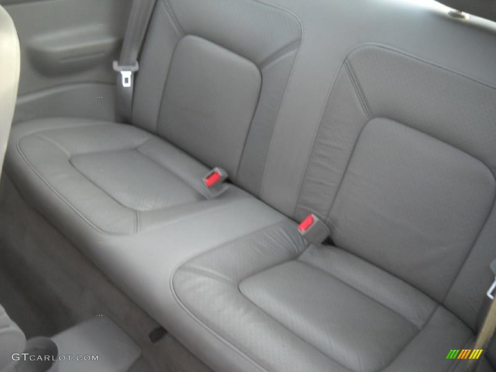 Grey Interior 2000 Volkswagen New Beetle GLX 1.8T Coupe Photo #41656799