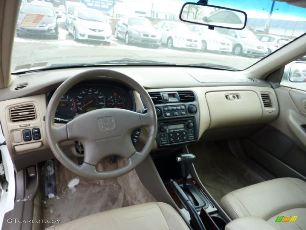1998 Accord EX Sedan - Taffeta White / Ivory photo #10