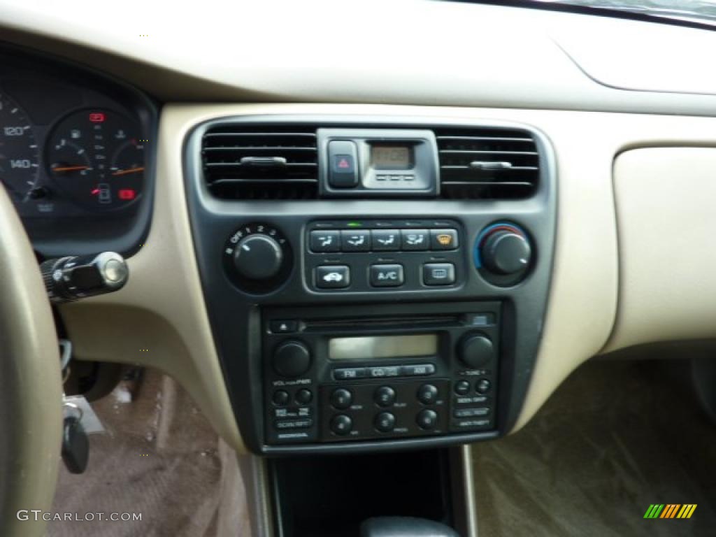 1998 Accord EX Sedan - Taffeta White / Ivory photo #13
