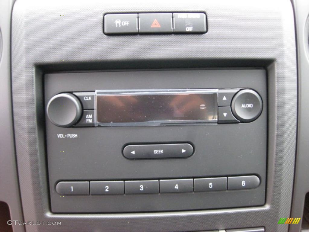 2011 Ford F150 XL Regular Cab 4x4 Controls Photo #41661233