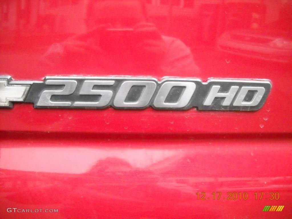 2003 Silverado 2500HD LS Crew Cab - Victory Red / Dark Charcoal photo #32