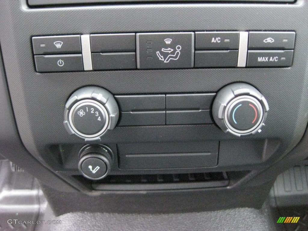 2011 Ford F150 XL Regular Cab Controls Photo #41661651