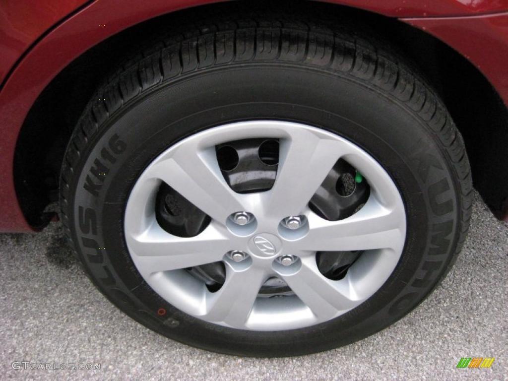 2011 Hyundai Accent GLS 4 Door Wheel Photo #41664731