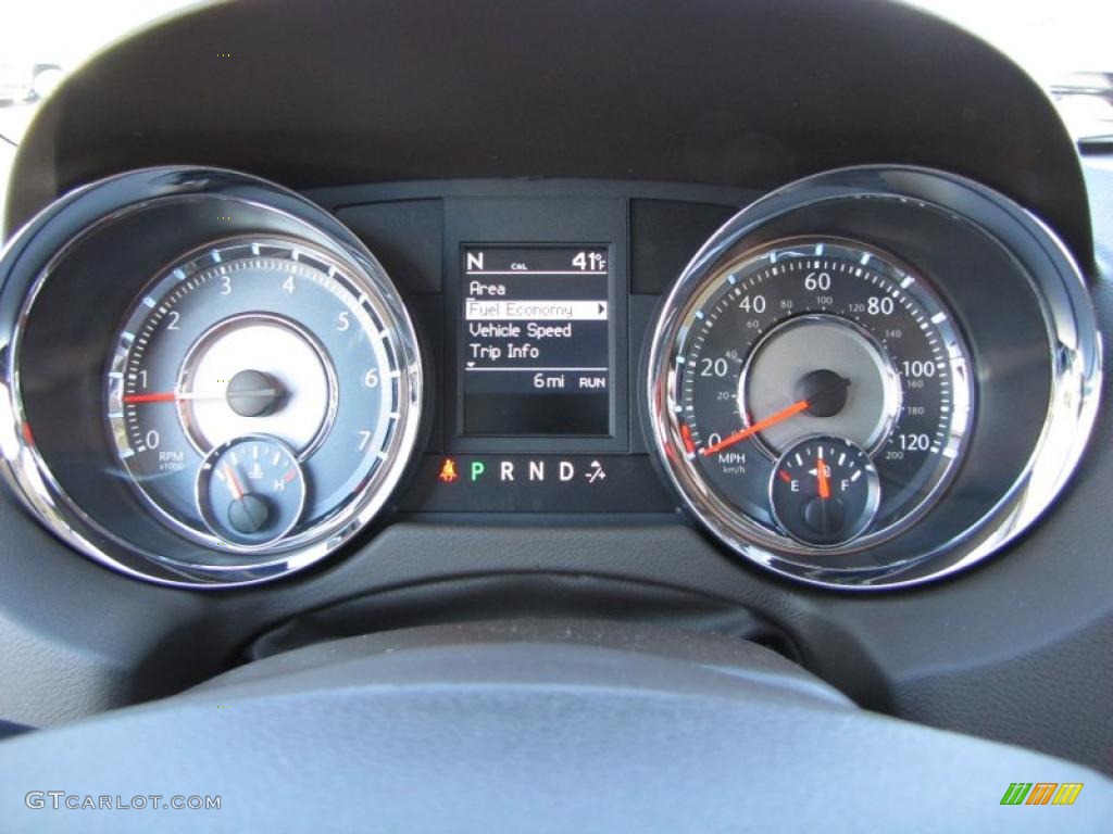 2011 Chrysler Town & Country Touring - L Gauges Photo #41665936