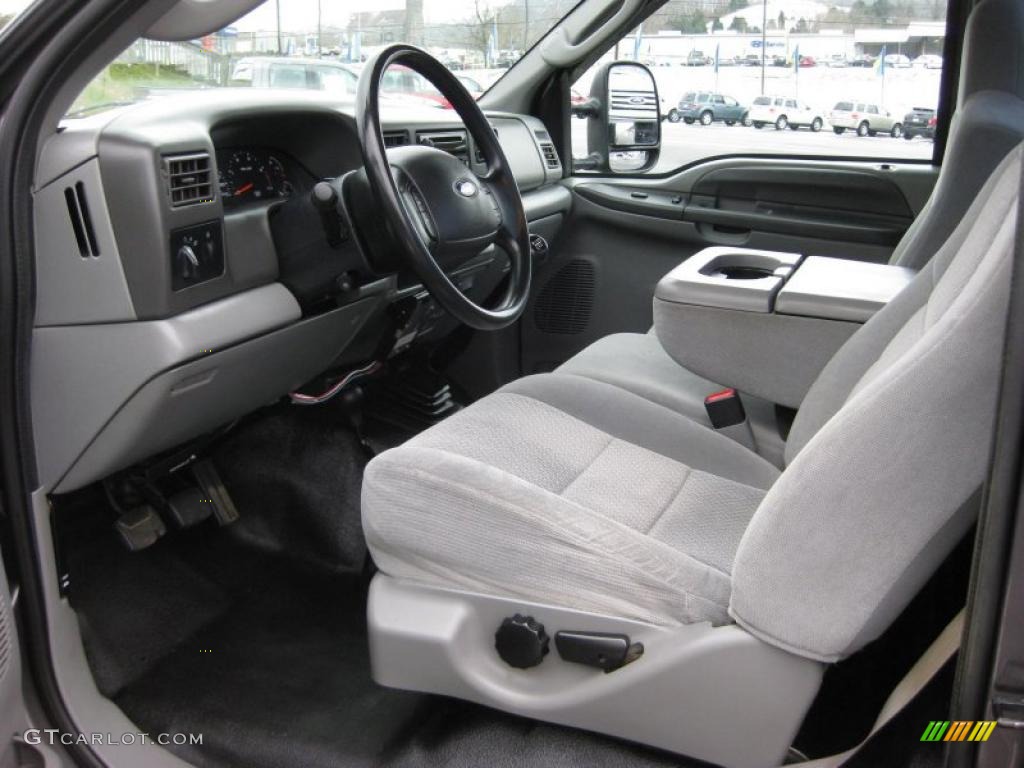 Medium Flint Interior 2004 Ford F250 Super Duty XLT Regular Cab 4x4 Photo #41666760
