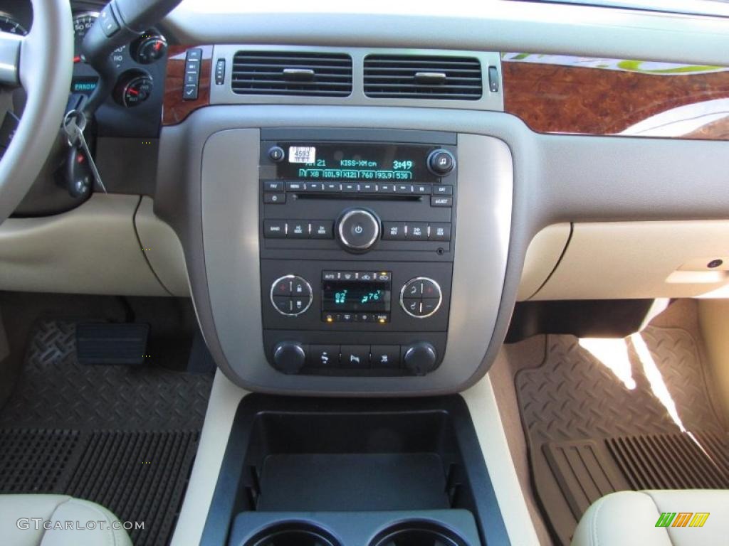 2011 GMC Sierra 1500 SLT Crew Cab Controls Photo #41667756