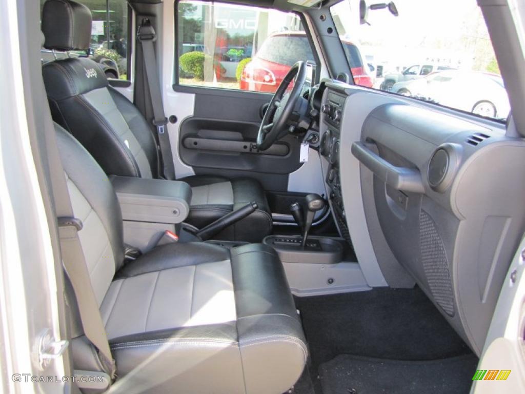 Dark Slate Gray/Medium Slate Gray Interior 2010 Jeep Wrangler Unlimited Rubicon 4x4 Photo #41668944