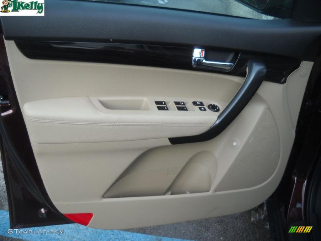 2011 Kia Sorento LX Beige Door Panel Photo #41671484