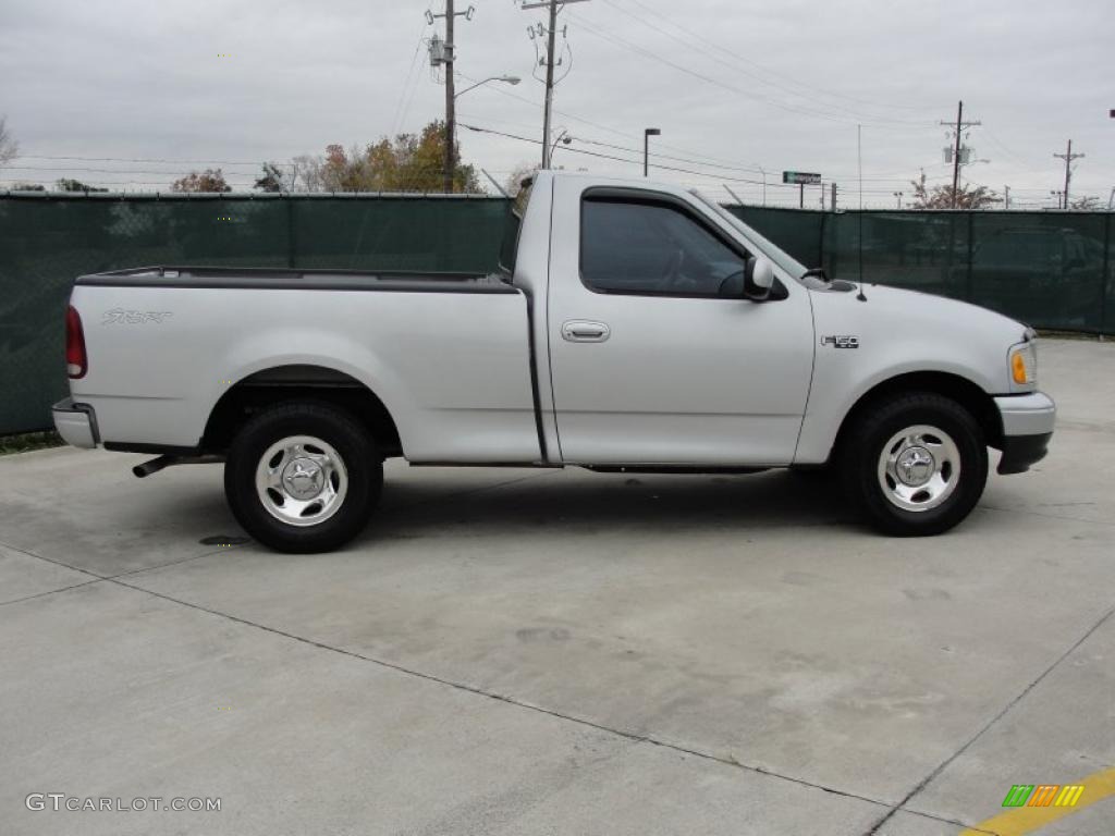 2002 F150 XL Regular Cab - Silver Metallic / Medium Graphite photo #2