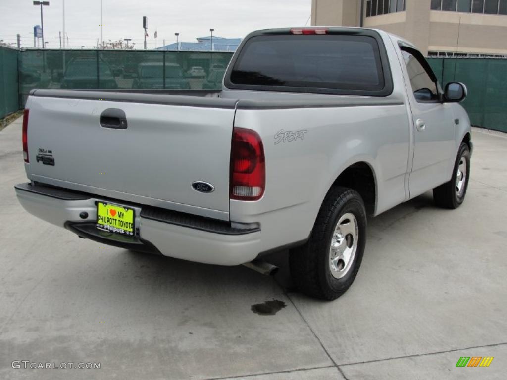 2002 F150 XL Regular Cab - Silver Metallic / Medium Graphite photo #3