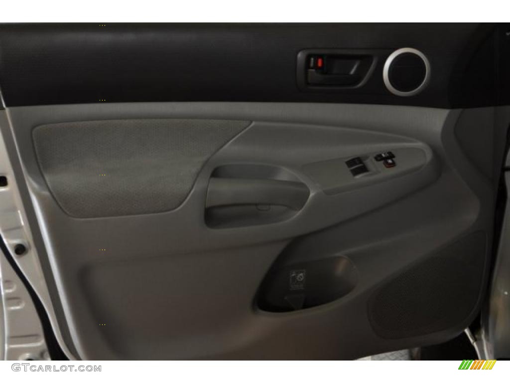 2009 Tacoma V6 TRD Sport Access Cab 4x4 - Silver Streak Mica / Graphite Gray photo #8