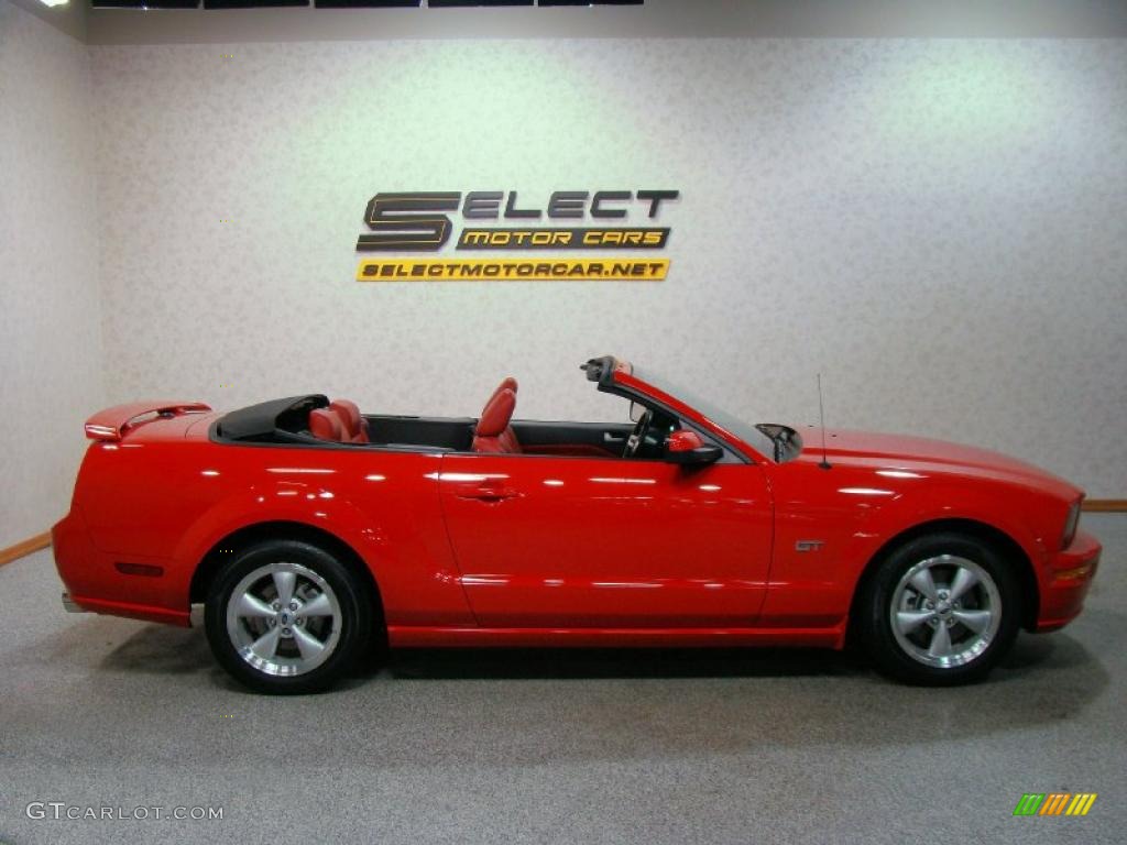 2007 Mustang GT Premium Convertible - Torch Red / Black/Red photo #4