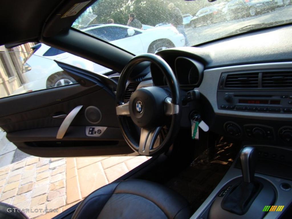 2003 Z4 3.0i Roadster - Titanium Silver Metallic / Black photo #21