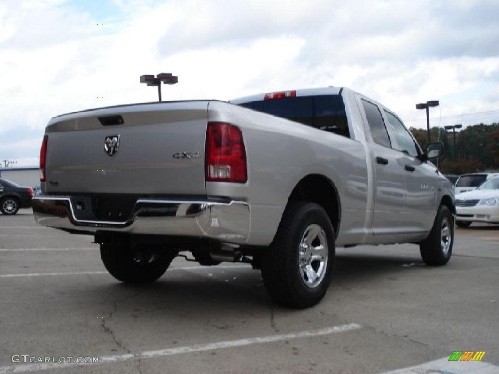 2011 Ram 1500 ST Quad Cab 4x4 - Bright Silver Metallic / Dark Slate Gray/Medium Graystone photo #3