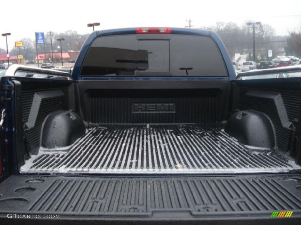 2005 Ram 1500 Laramie Quad Cab 4x4 - Patriot Blue Pearl / Dark Slate Gray photo #13