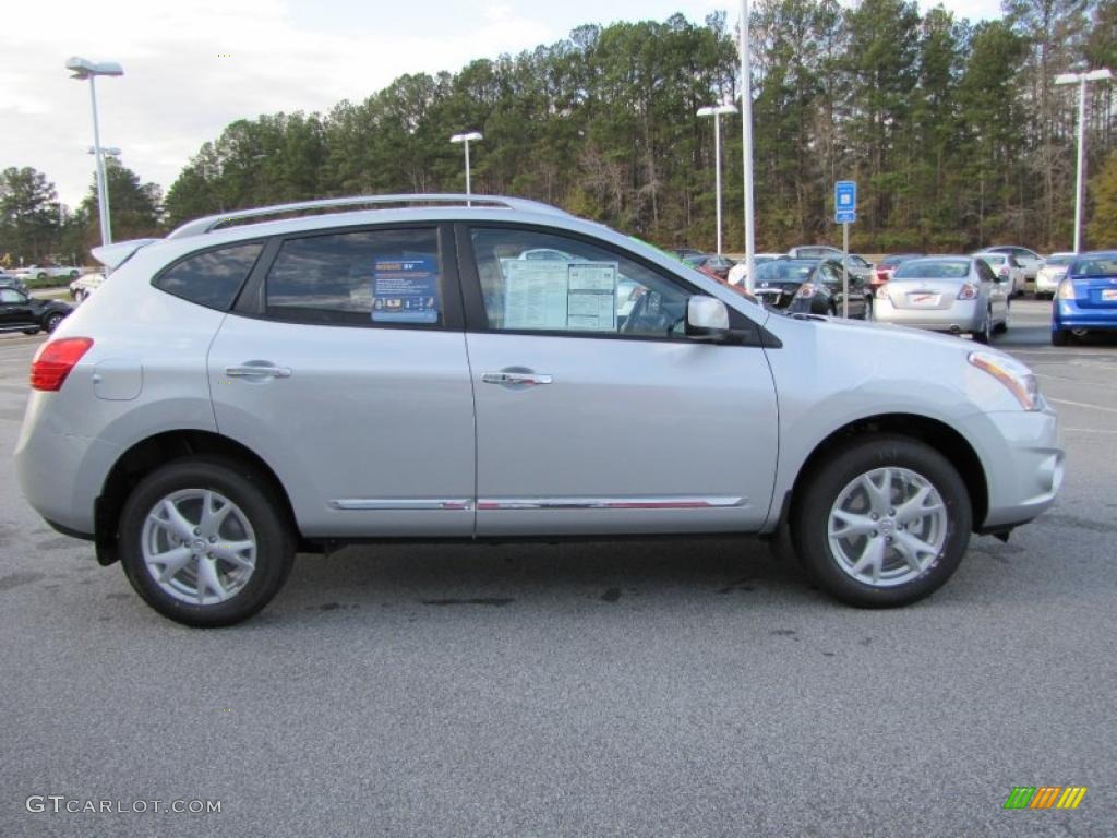 2011 Rogue SV - Silver Ice Metallic / Black photo #6