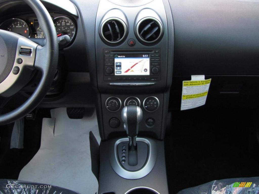 2011 Rogue SV - Silver Ice Metallic / Black photo #10