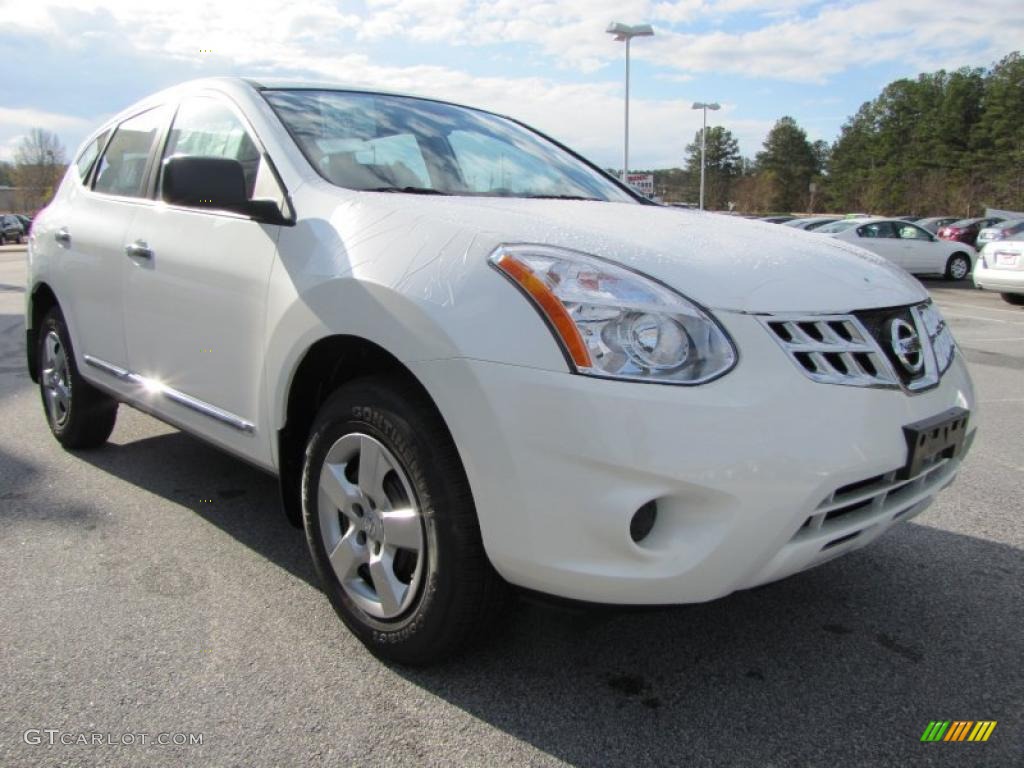 2011 Rogue S - Pearl White / Black photo #6