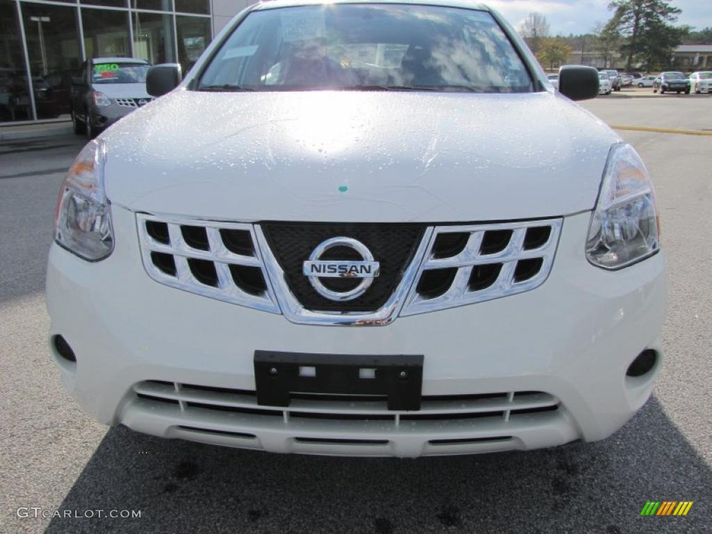 2011 Rogue S - Pearl White / Black photo #7
