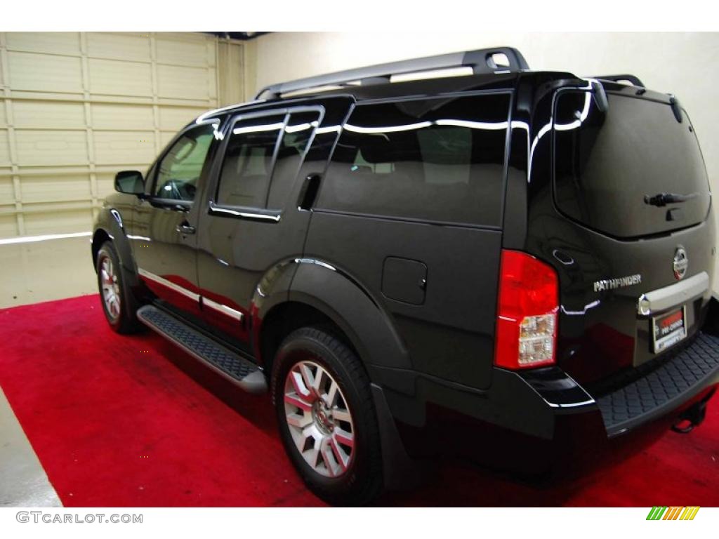 2010 Pathfinder LE - Super Black / Cafe Latte photo #4