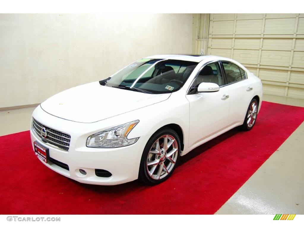 2010 Maxima 3.5 SV Sport - Winter Frost White / Charcoal photo #3