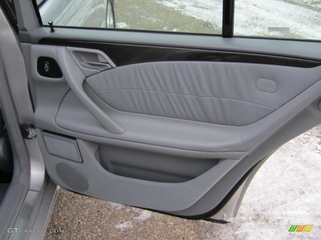 2002 Mercedes-Benz E 320 4Matic Sedan Ash Door Panel Photo #41694346