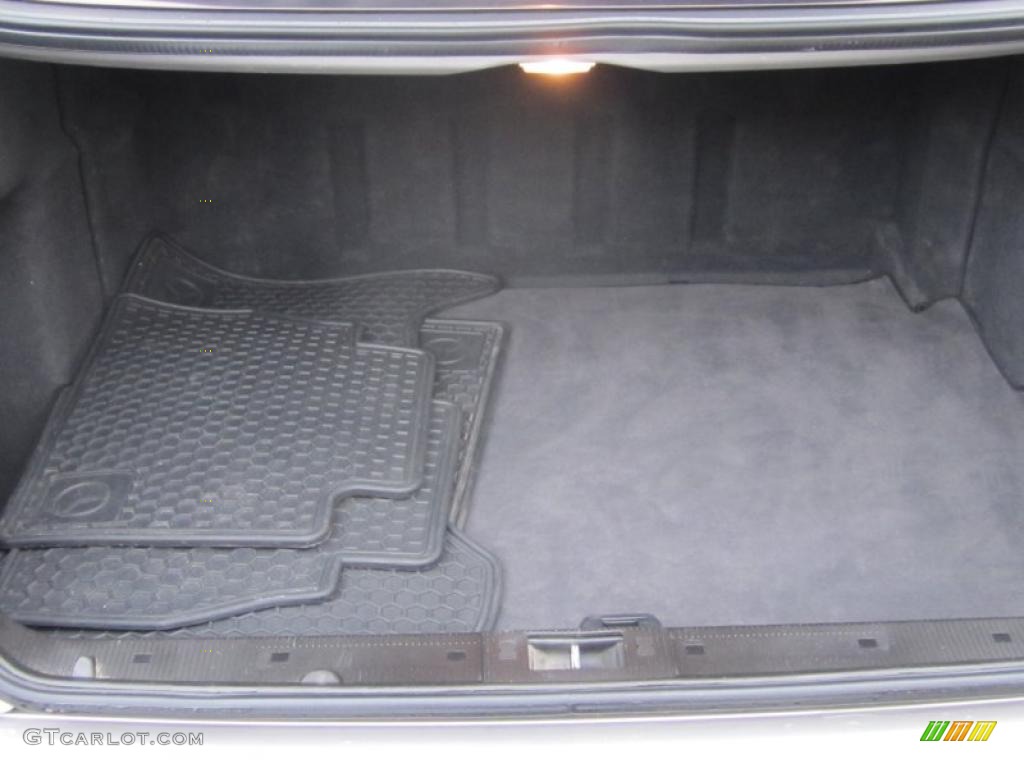 2002 Mercedes-Benz E 320 4Matic Sedan Trunk Photo #41694386