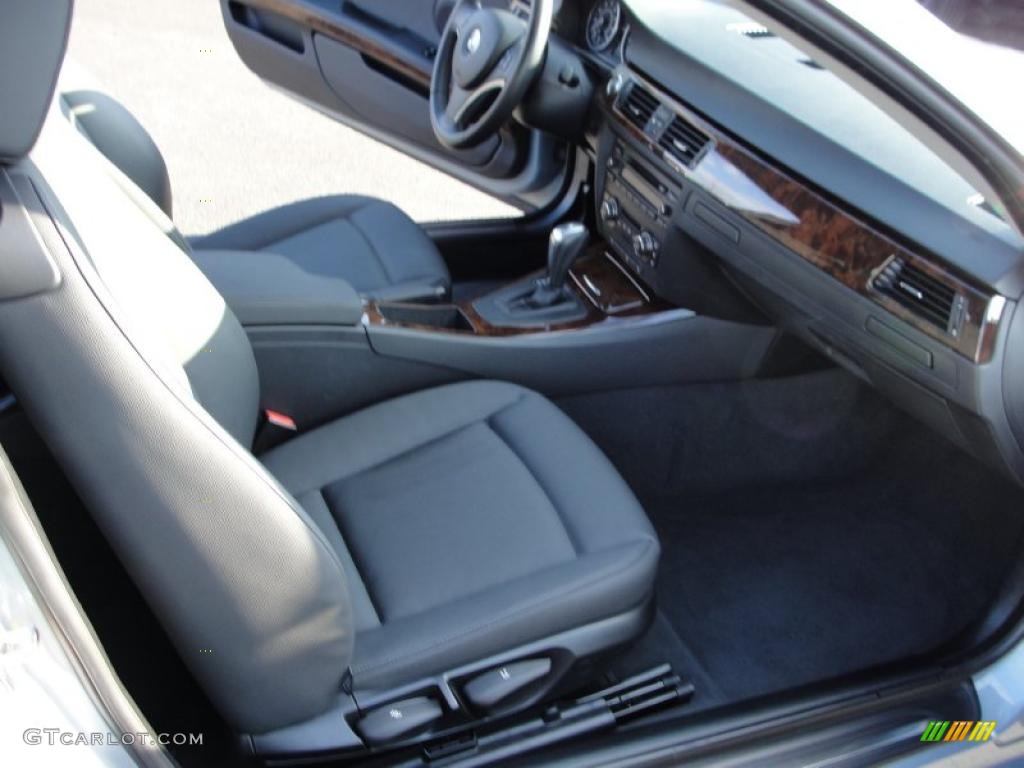 2007 3 Series 328xi Coupe - Arctic Metallic / Black photo #10