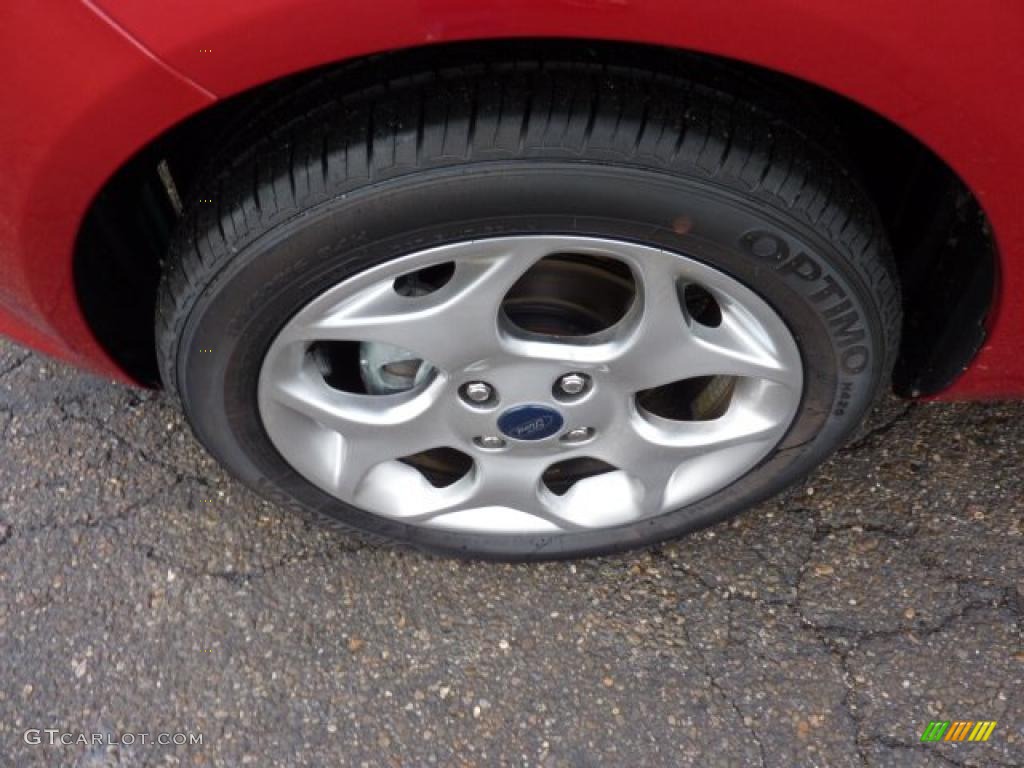 2011 Ford Fiesta SES Hatchback Wheel Photo #41695653