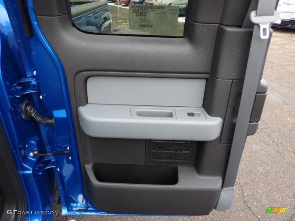 2011 Ford F150 XLT SuperCab 4x4 Steel Gray Door Panel Photo #41696141