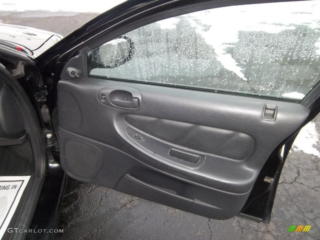 2003 Dodge Stratus SE Sedan Door Panel Photos
