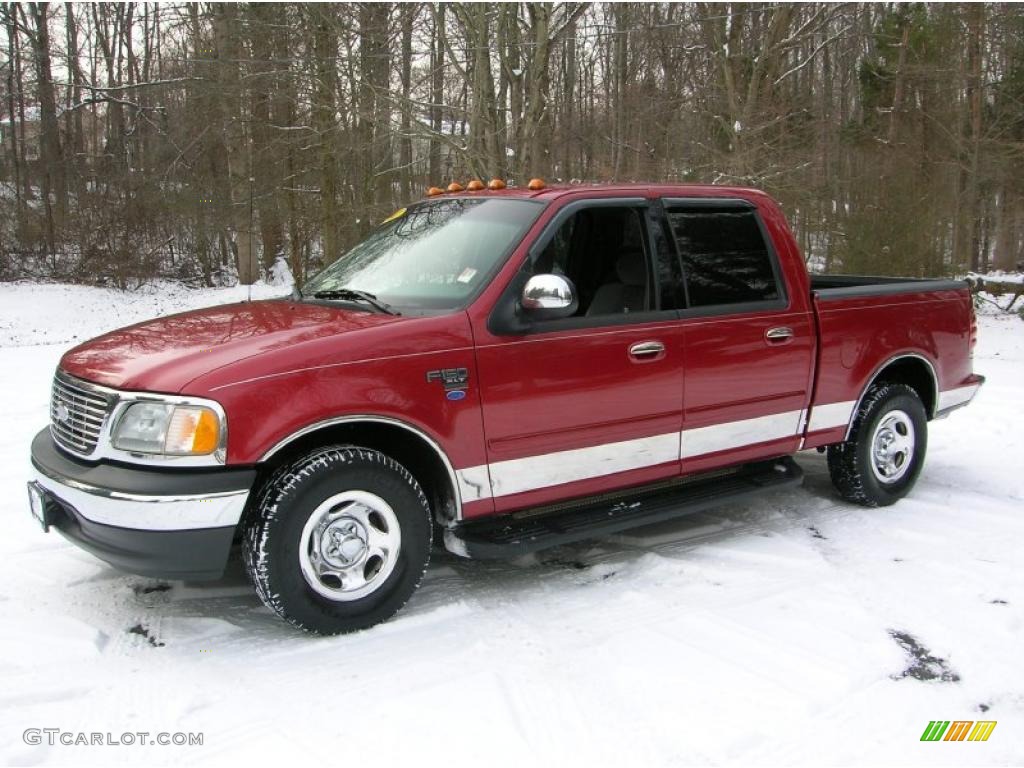 2002 F150 XLT SuperCrew - Toreador Red Metallic / Medium Graphite photo #1
