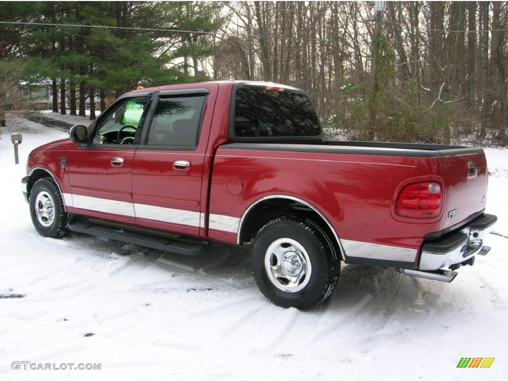 2002 F150 XLT SuperCrew - Toreador Red Metallic / Medium Graphite photo #2